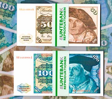 50er & 100er-D-Mark-Stapel Hunderter F&uuml;nfziger Mark